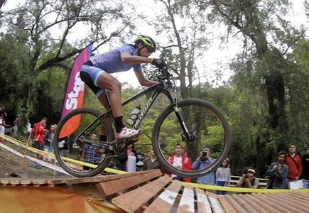 Agustina Apaza se quedó con el oro en el mountainbike femenino