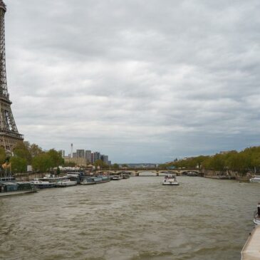 Alarma en París: ONG de Francia recomienda evitar competencias en el río Sena por altos niveles de contaminación