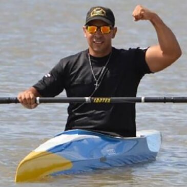 El palista Ariel Atamañuk encara su desafío paralímpico con orgullo y determinación