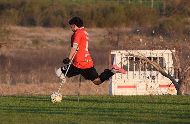 El accidente que le cambió la vida a Alan Villanueva y el fútbol que lo llevó a la Selección de amputados