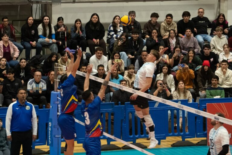 La Selección Argentina de voley inició con victoria el ciclo de Horacio Dileo