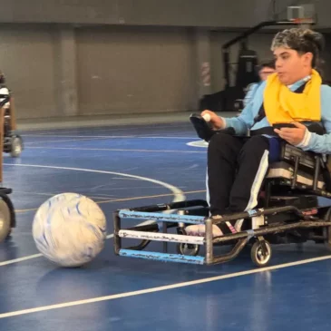 El adolescente cordobés con AME que se prepara para jugar el Mundial de powerchair